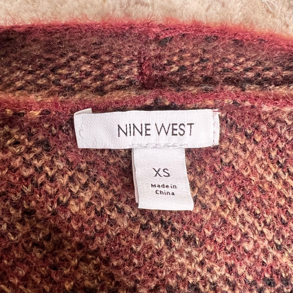 Nine West Burgundy and Tan Geometric Cardigan‎ - Picture 8 of 8